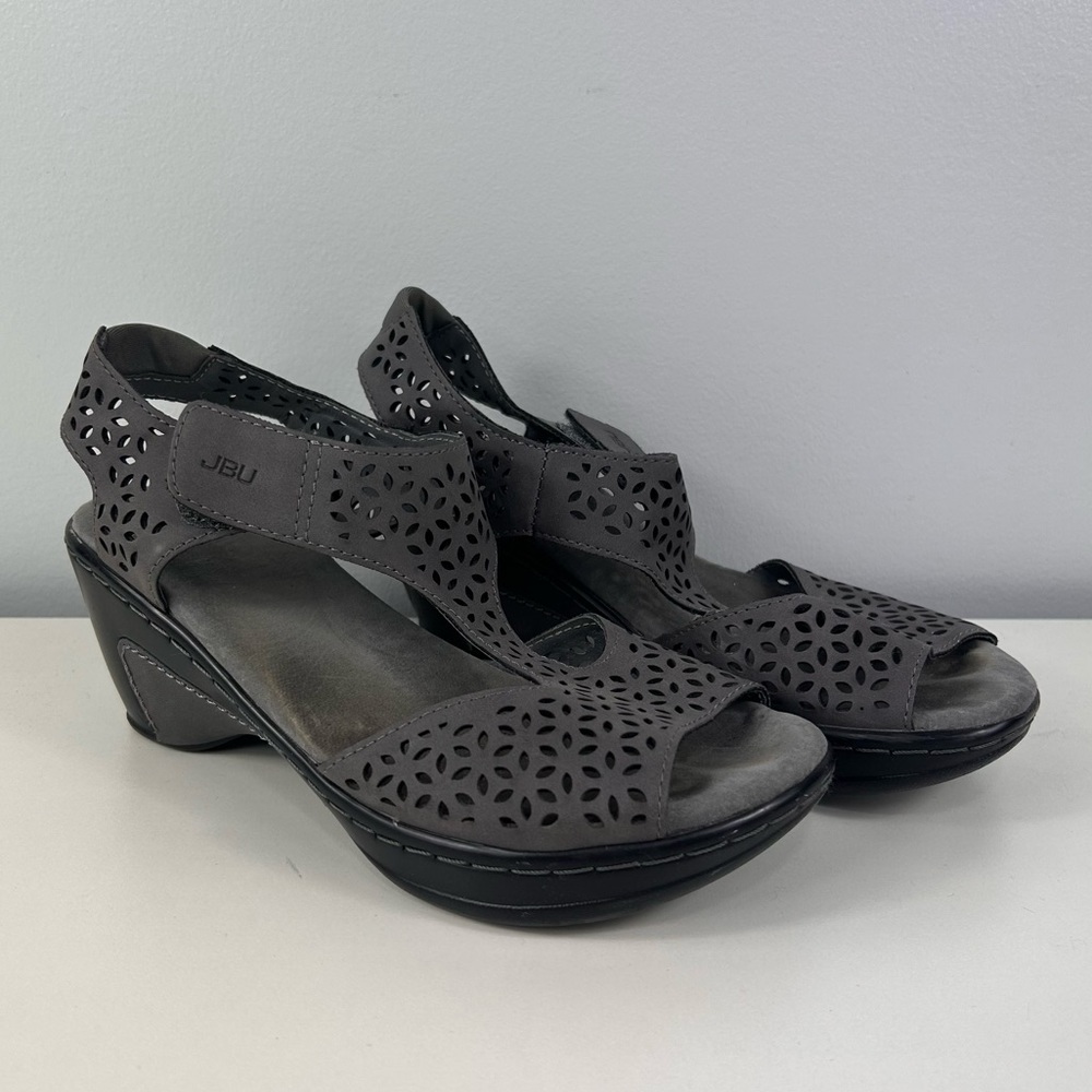 JBU grey leather slip on comfort shoe